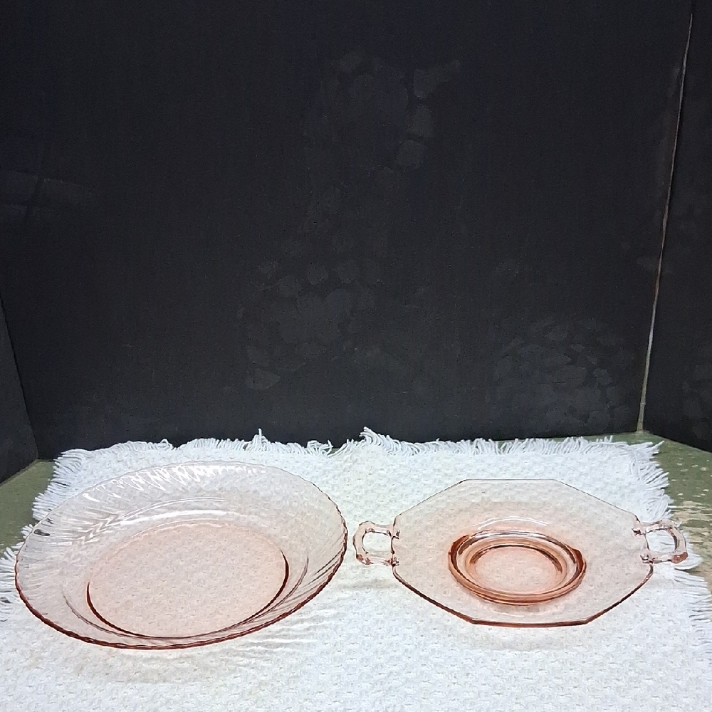 Vintage pink depression glass dinner‎ plate and handles tray